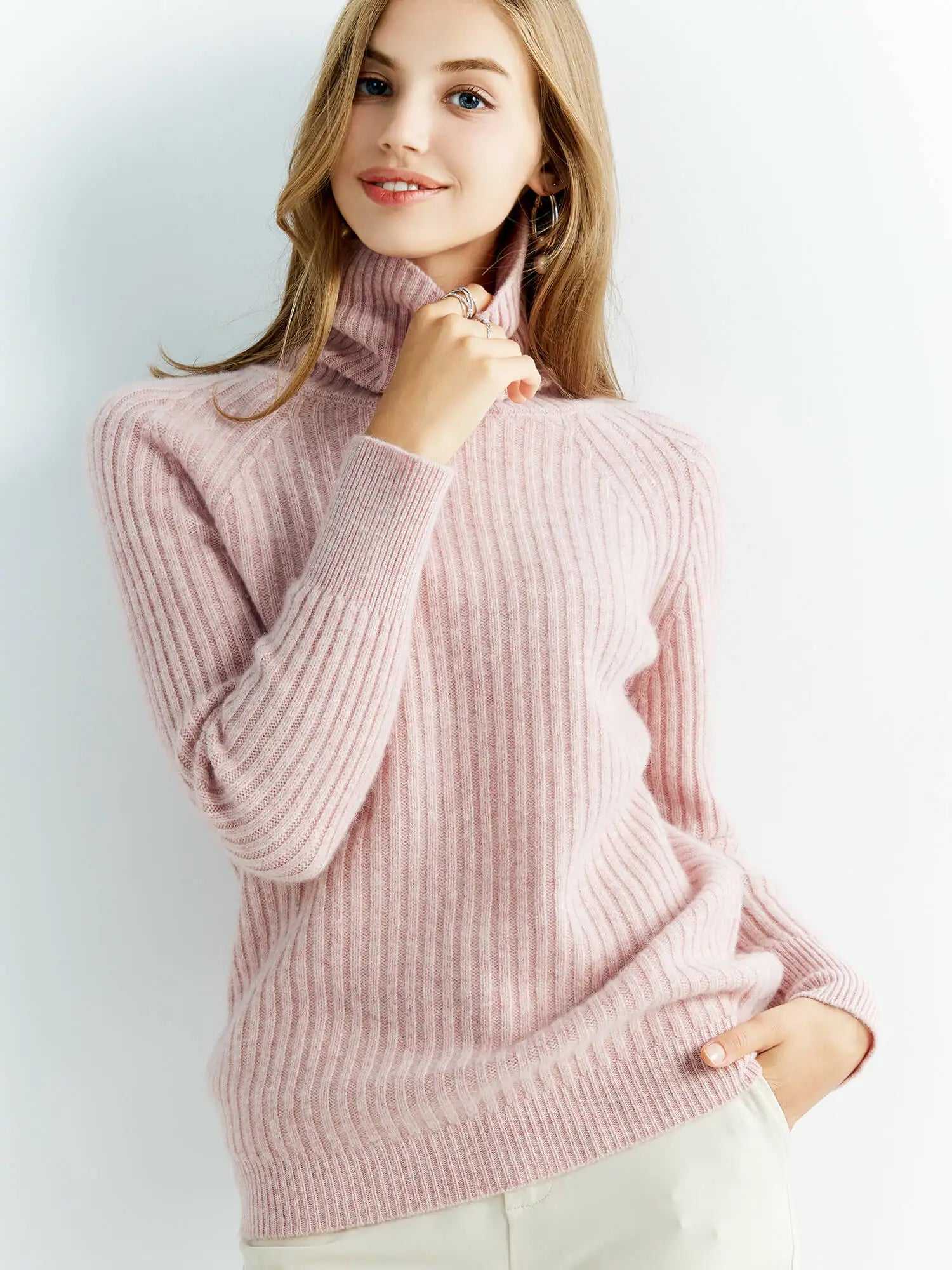 Women's Knitted Cashmere Sweaters - Turtleneck - 100% Merino Wool