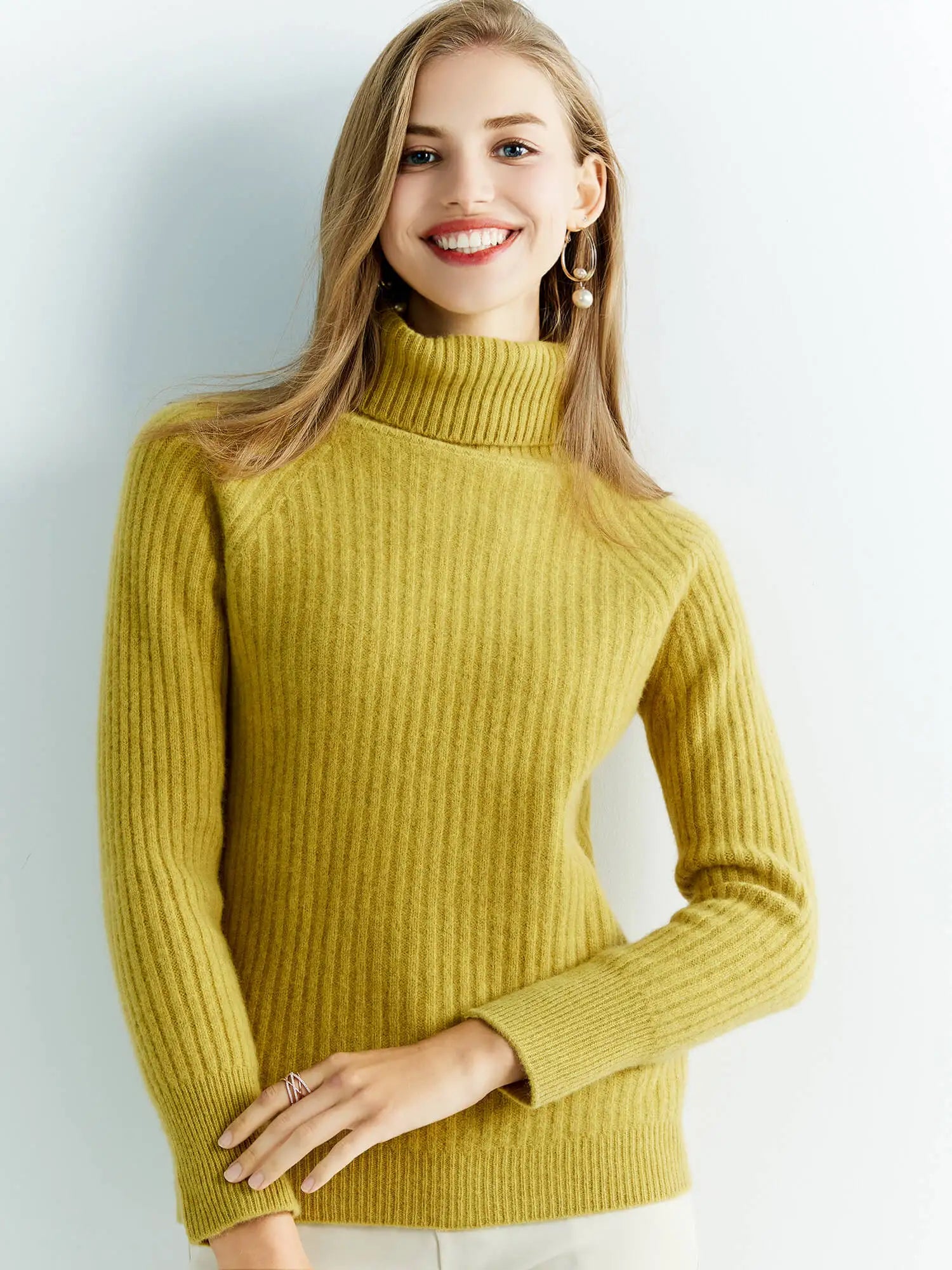 Women's Knitted Cashmere Sweaters - Turtleneck - 100% Merino Wool