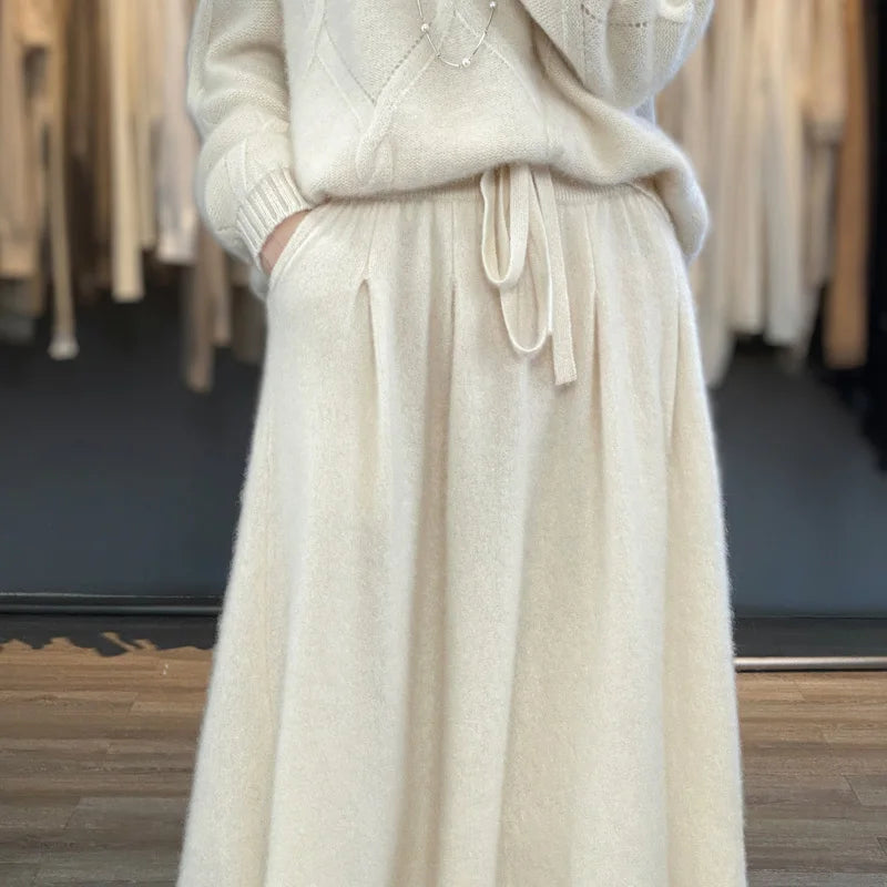 Women's Knitted High Waisted Half Skirt - 100% Wool