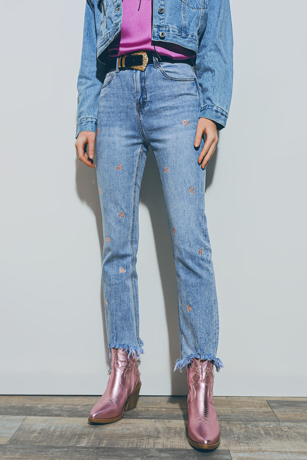 Heart Embellished Jeans With Teared Hem