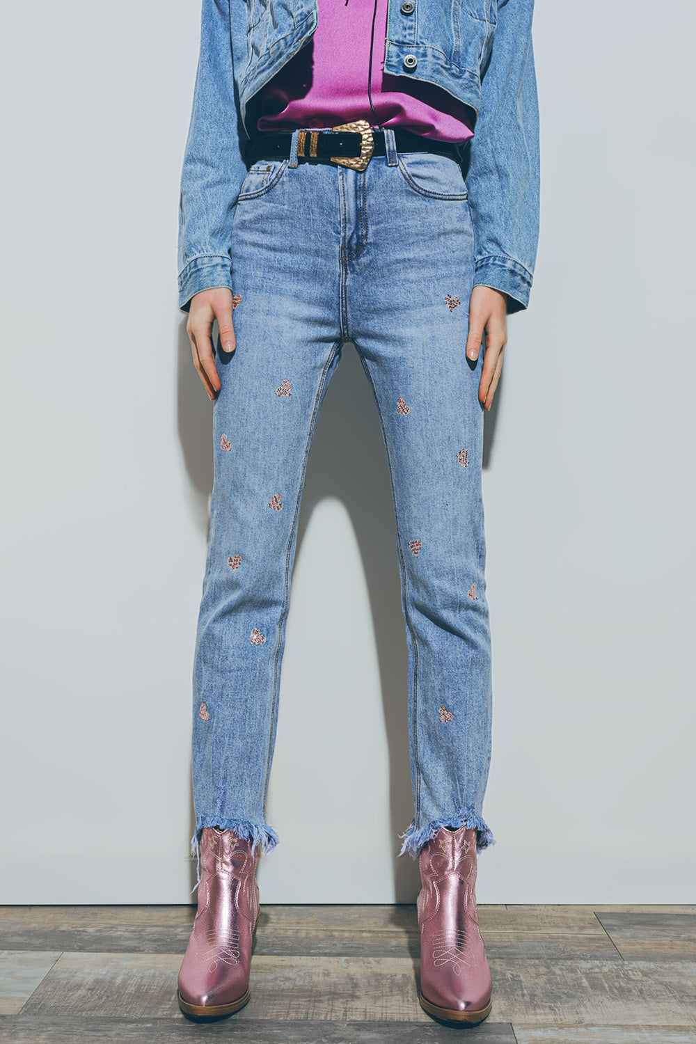 Heart Embellished Jeans With Teared Hem